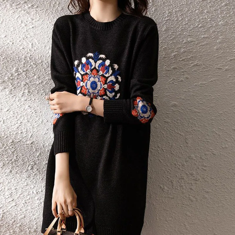 2023 Autumn Winter Women's Vintage Jacquard Long Sleeve Mini Dresses Fashion Temperament O-Neck Knitted Dresses Female Clothing