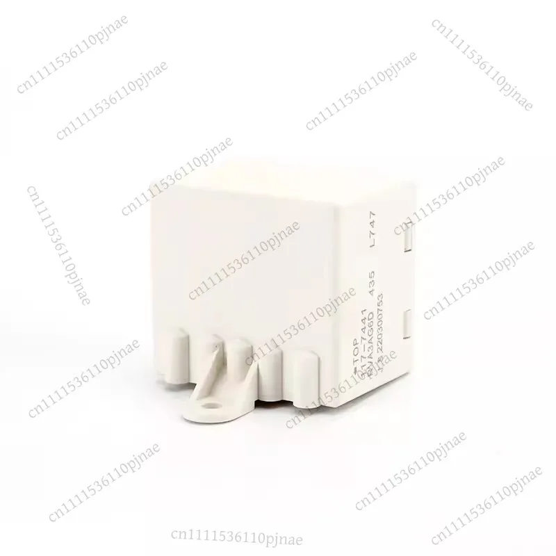 

Refrigerator Compressor Start Relay RVA3AG6D 16A 35A 400VAC Overload Protection Starter Relay Accessories