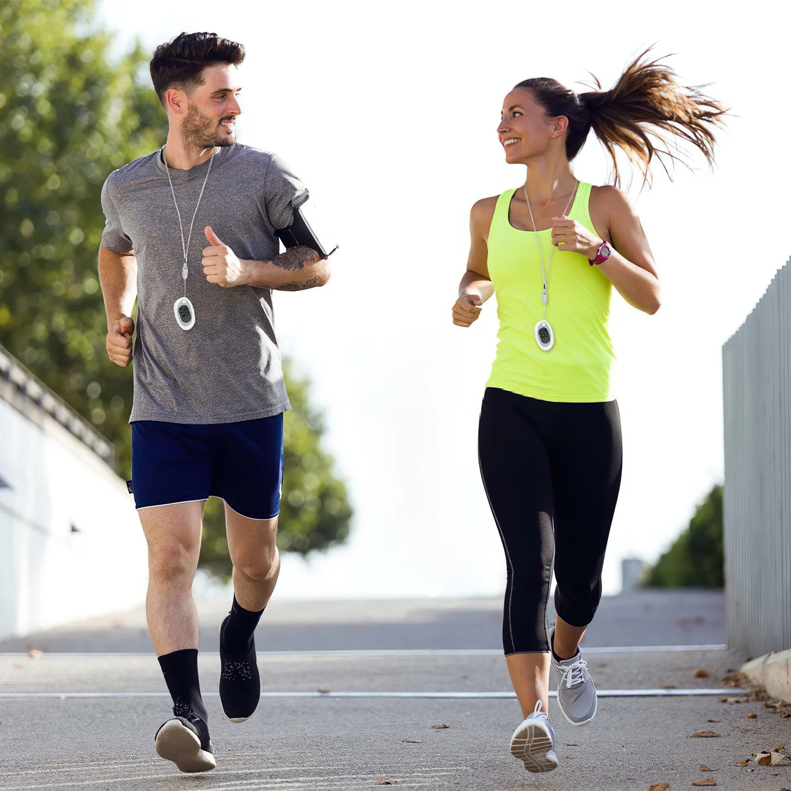 

Step Counter Outdoor Portable Silent Clip on Large Screen Pedometer for Hiking Walking Climbing Activity