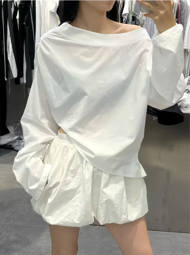 

Spring 2026 Minimalist Style Long Sleeve Loose Women's Shirt Shoulder Bared Side Collar Design Slimming Versatile Top
