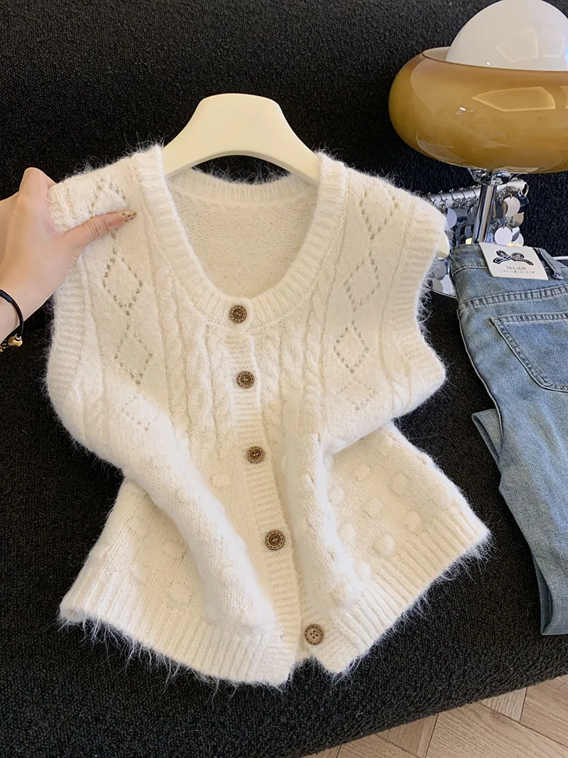 

Autumn/Winter New Fashionable Simple Knitted Cardigan, Stacked Knitted Tank Top, Outer Vest Top for Women