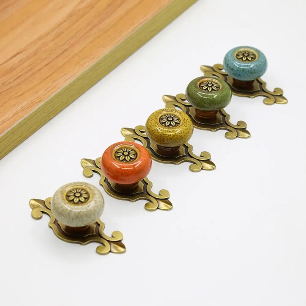 Fashion Zinc Alloy, Ceramics Cabinet Pull Antique Bronze Ethnic Style Wardrobe Pull Handle Single Hole Door Knob Door