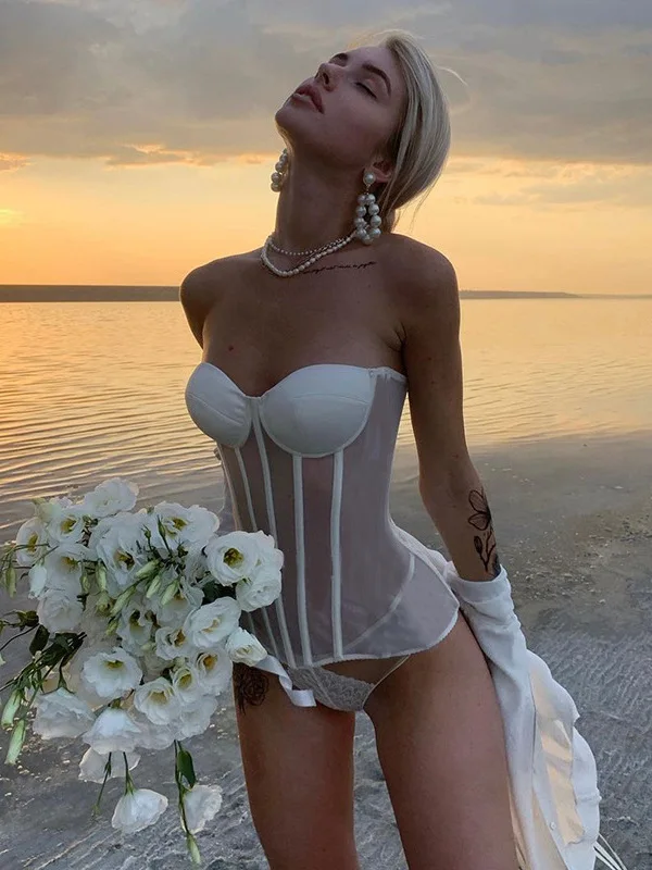 セクシーなヴィンテージチューブトップ女性メッシュ薄手のストラップレス包帯ボファッショナブルな通気性のある夏のトップス婦人服