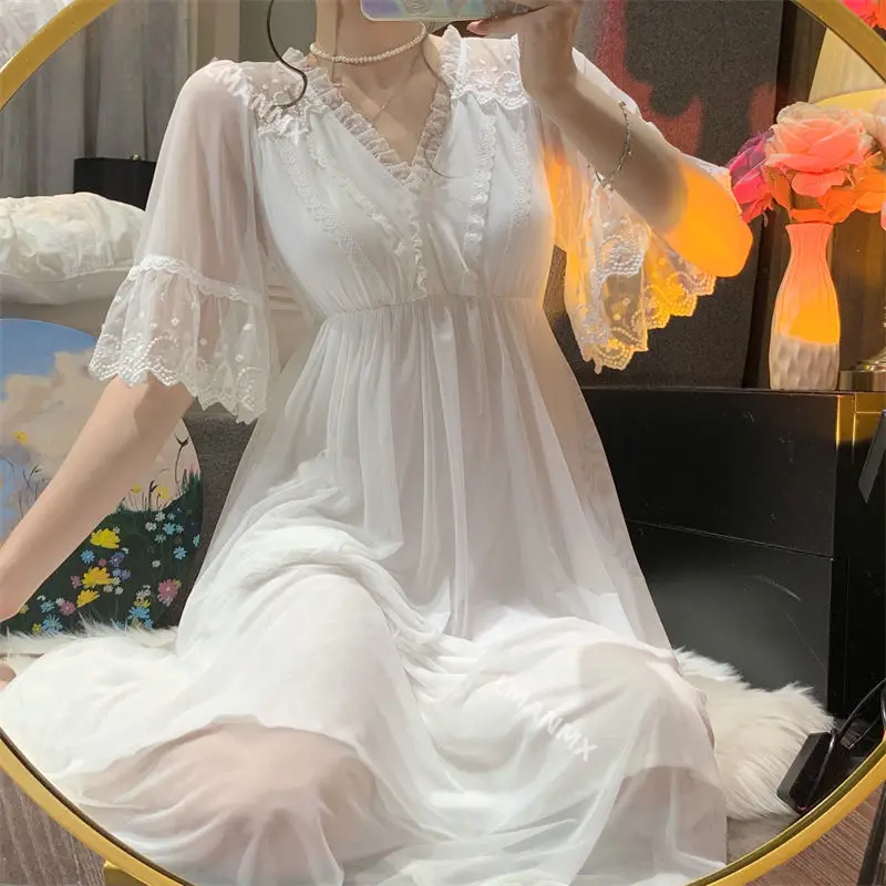 Female White Lace Long Nightgown Sleepwear Retro Palace Style Princess Nightdress Bath Robe Summer Loose Home Dress Nightwear