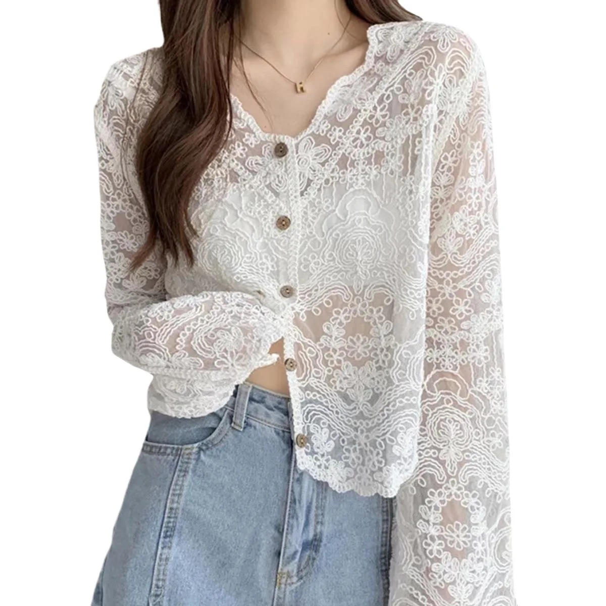 Spring and summer new Korean design hook flower hollow lace shirt high-end foreign style V-neck long-sleeved sunscreen top women