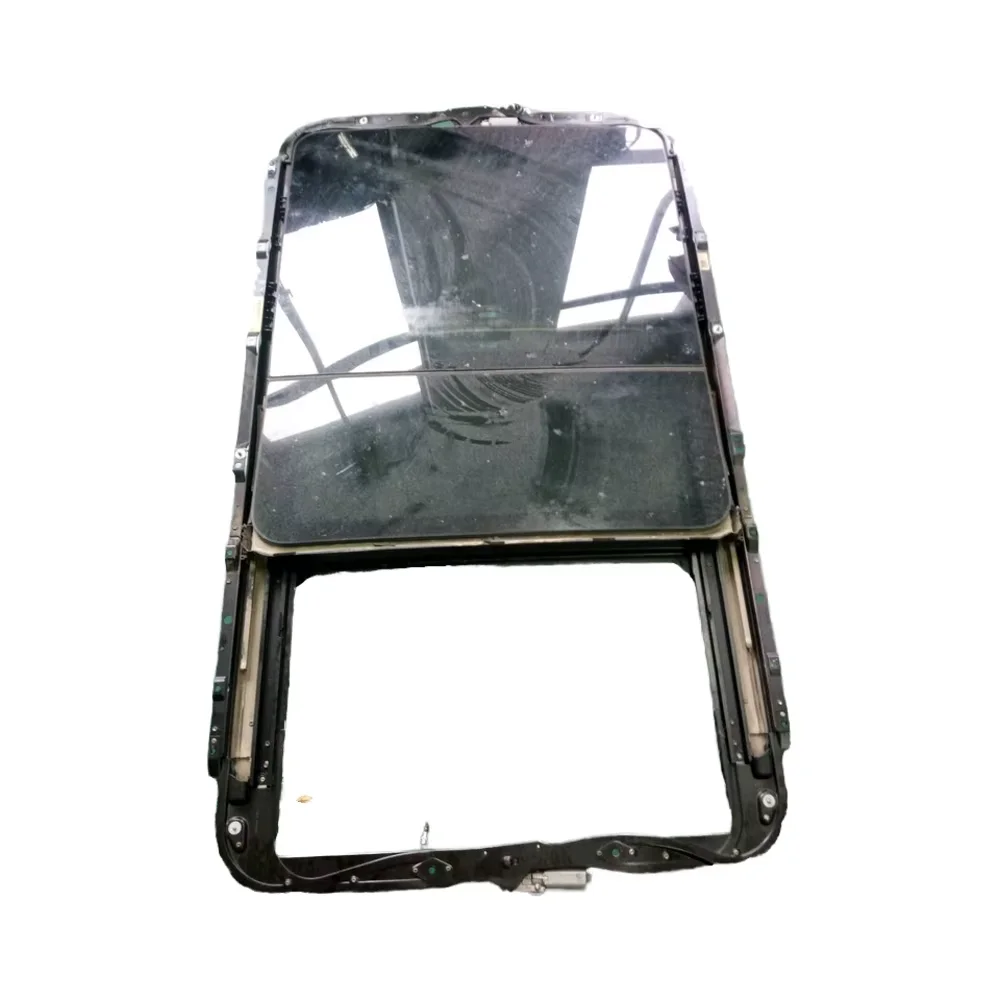 For BMW E70 Sunroof Assembly For Bmw Hiace Model Condition Used Made Of Glass CCC Certified