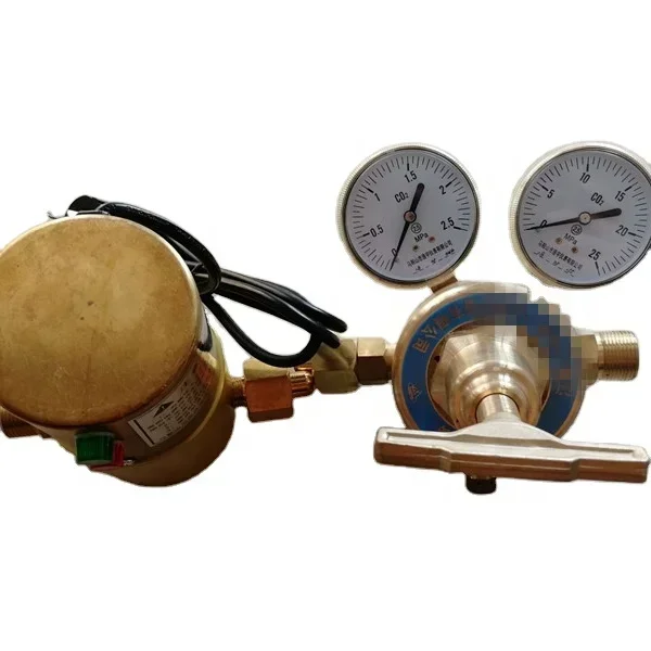 Electrical heating heater pressure CO2 regulator