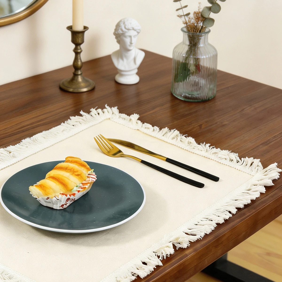 2/6/12pcs French simple solid color fringed napkins are washable and suitable for home parties, festivals, restaurants and cafes