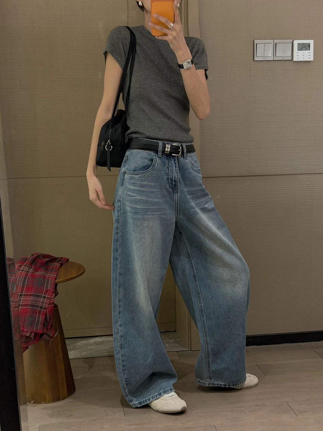 

Retro Waed Loose Fit Wide Leg Jeans Cuffed Ankle Vintage Sle Spring 2026 New Korean Version Slimming Effect