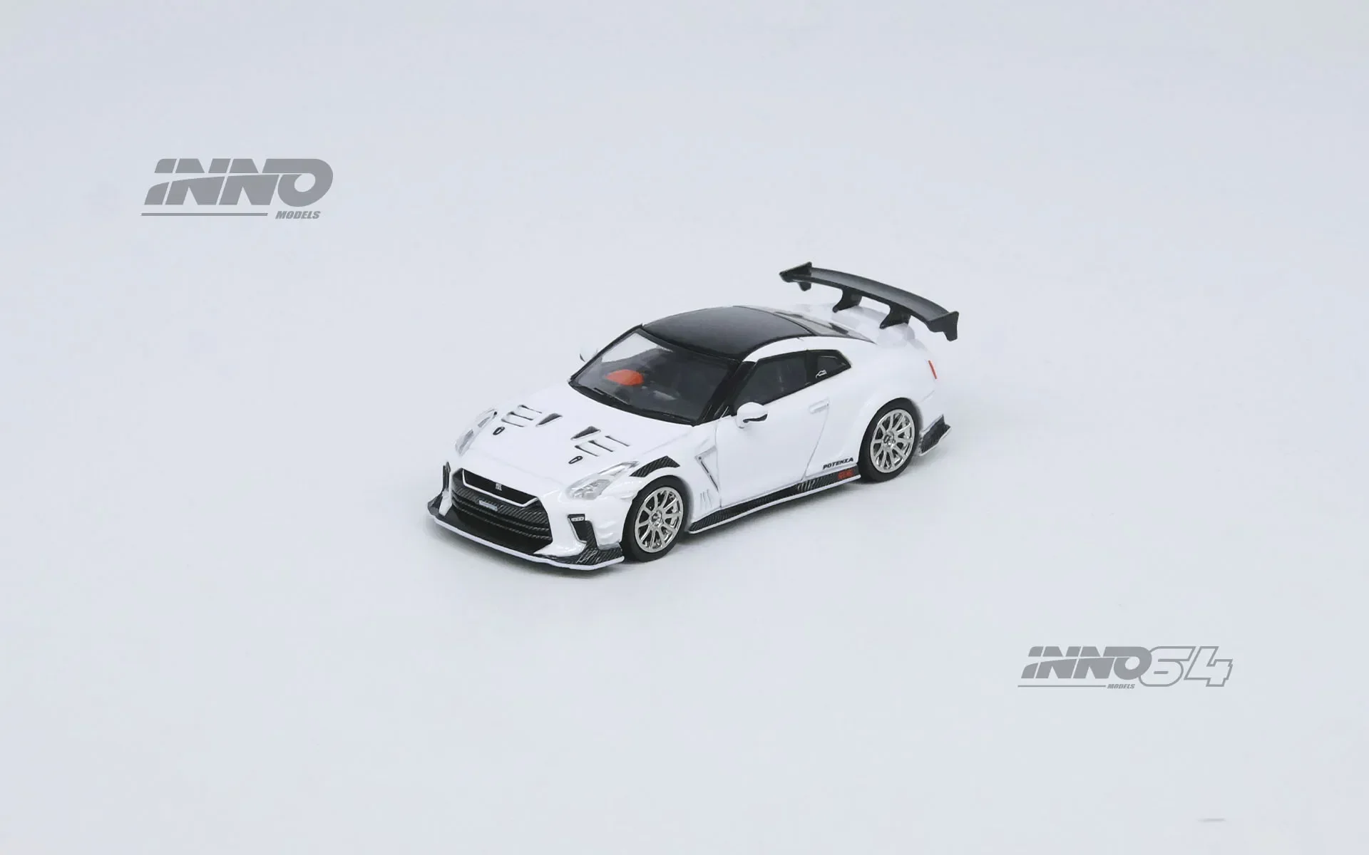 INNO 1:64 (R35) TOP SECRET Tokyo Auto Salon 2021 Diecast Model Car