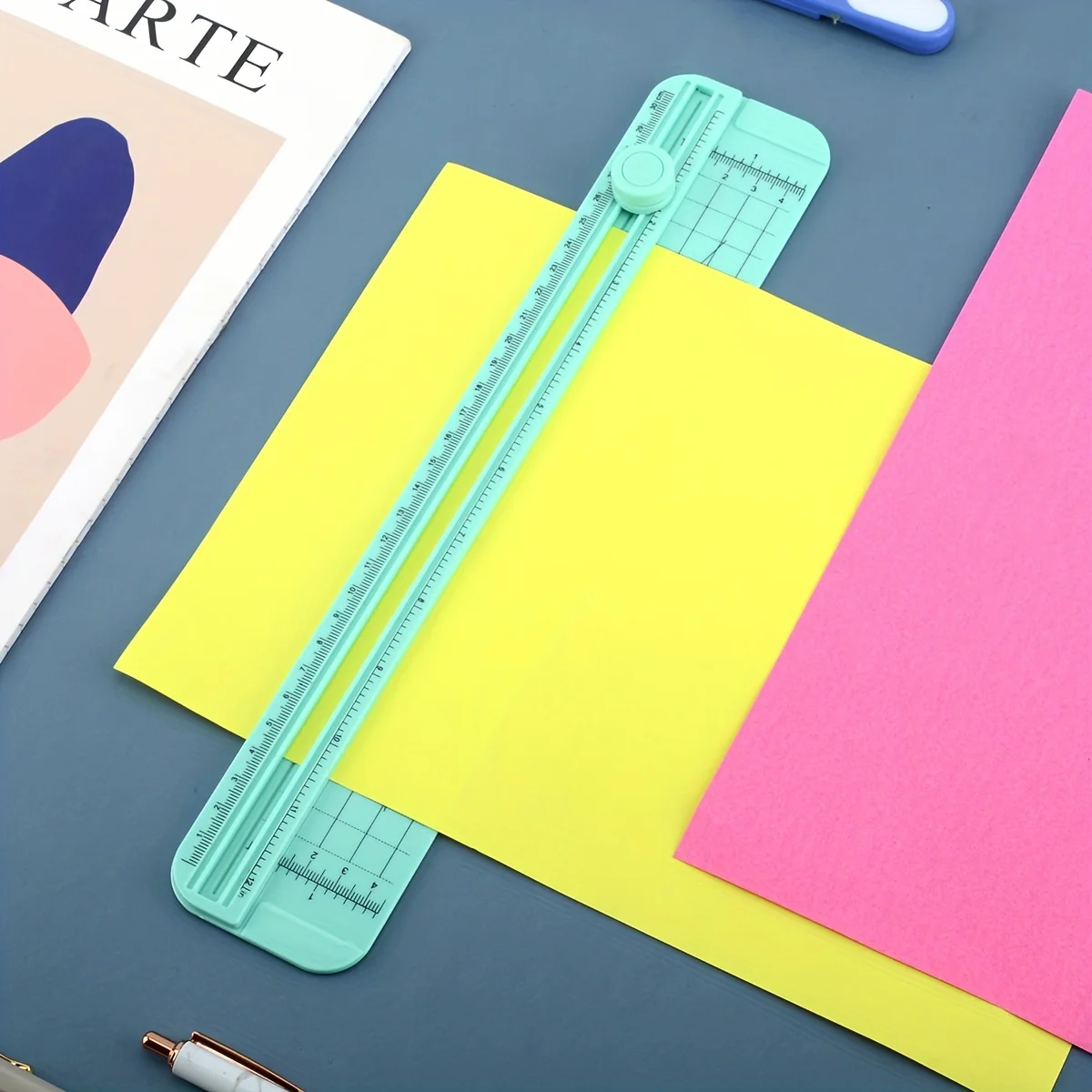 1pc Mini Manual Paper Cutter, A4 Portable Precision with Safety Blade for Scrapbook Photo Trimming and Handmade Paper Cutting