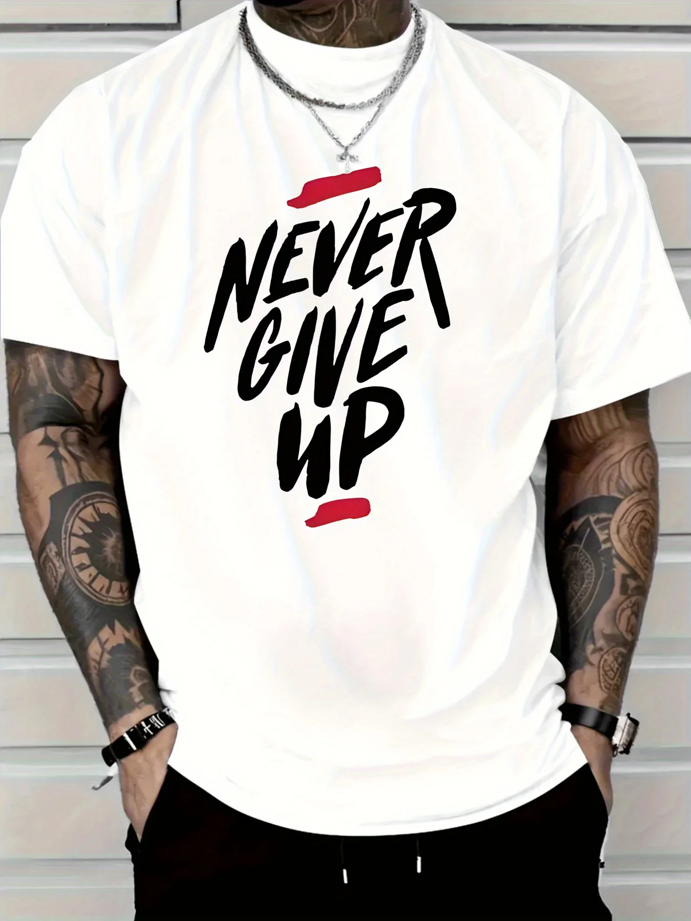 Kaos Pria Kasual Katun Murni Terbaru 2025 Desain Cetak NEVER GIVE UP Pakaian Luar Ruangan Musim Panas Pria