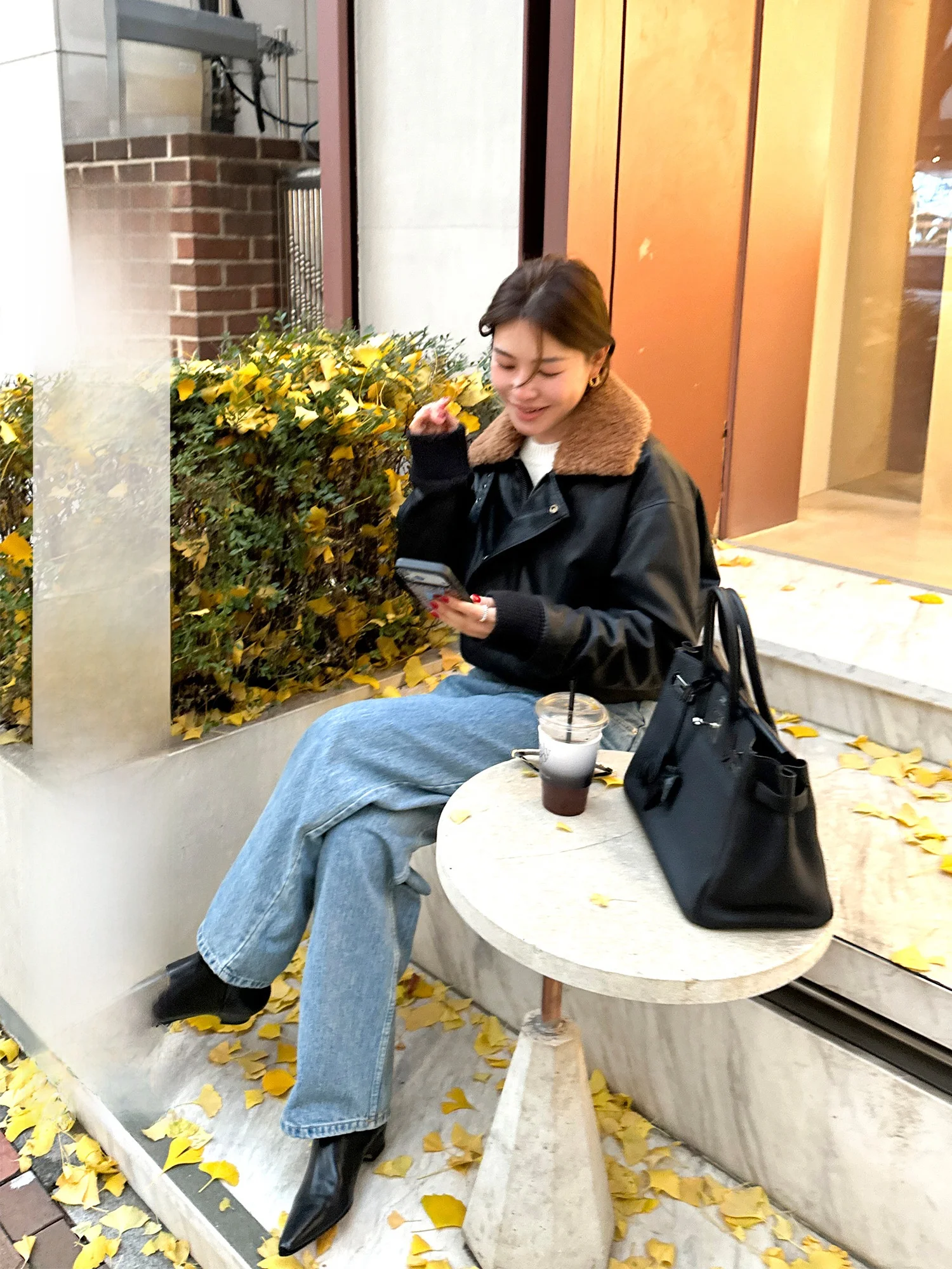 

Женское кожаное пальто Yangle Bla, трендовое хлопковое пальто с меховым воротником на подкладке в стиле ретро, экологически чистая синтетическая кожа