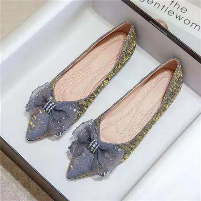 

2026 Spring autumn fashion lace pointed-toe flat shoes stylish versatile perfect for any occasion fairy-tale style women's shoes