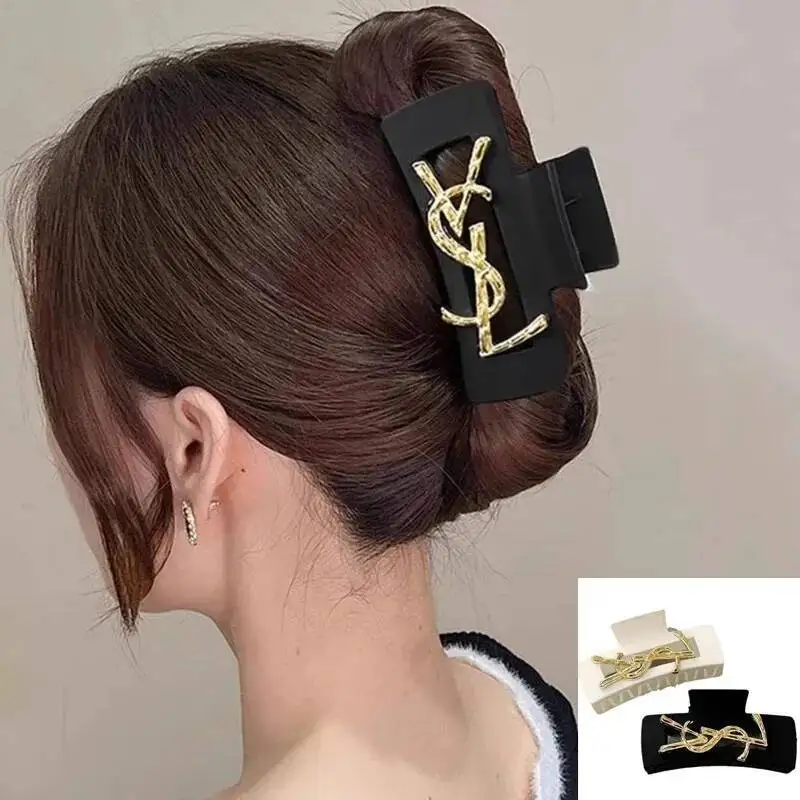 

2025 New Women Fashionable Grab Clip Simple Black Back Of The Head Shark Clip, Elegant And High-end Hair Accessory