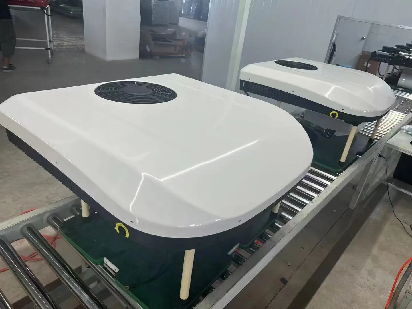Electric 12V/24V/48V RV Car Rooftop Parking Cooler Auto AC System Roof Air Conditioner For Trucks Air Conditioning