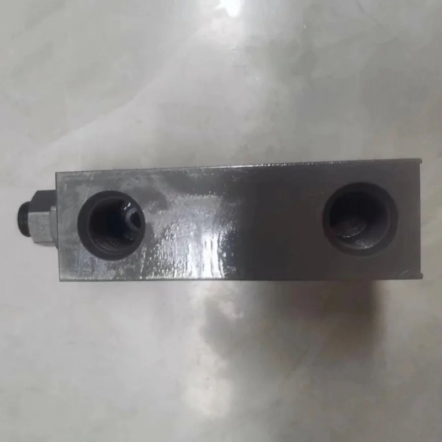 723-50-62100 702-21-09230 Válvula de alívio de redução de pressão para peças de escavadeira Komatsu PC160LC-7 PC160LC-7K PC180LC-7K PC180NLC-7K