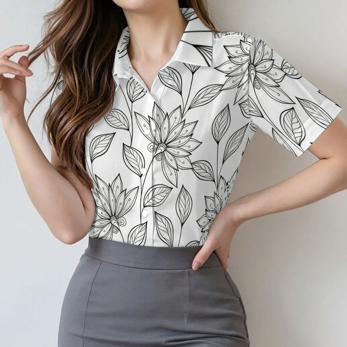 

Summer women's short-sleeve shirt with black-and-white floral pattern, exquisite details, simple and artistic, suitable for comm