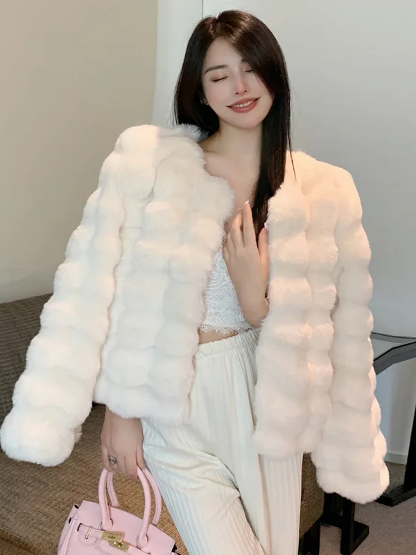 Fashionable Short Thickened Fur Jacket Women's Synthetic Leather Coat Autumn Winter Stylish Rabbit Fur Sensation Outerwear