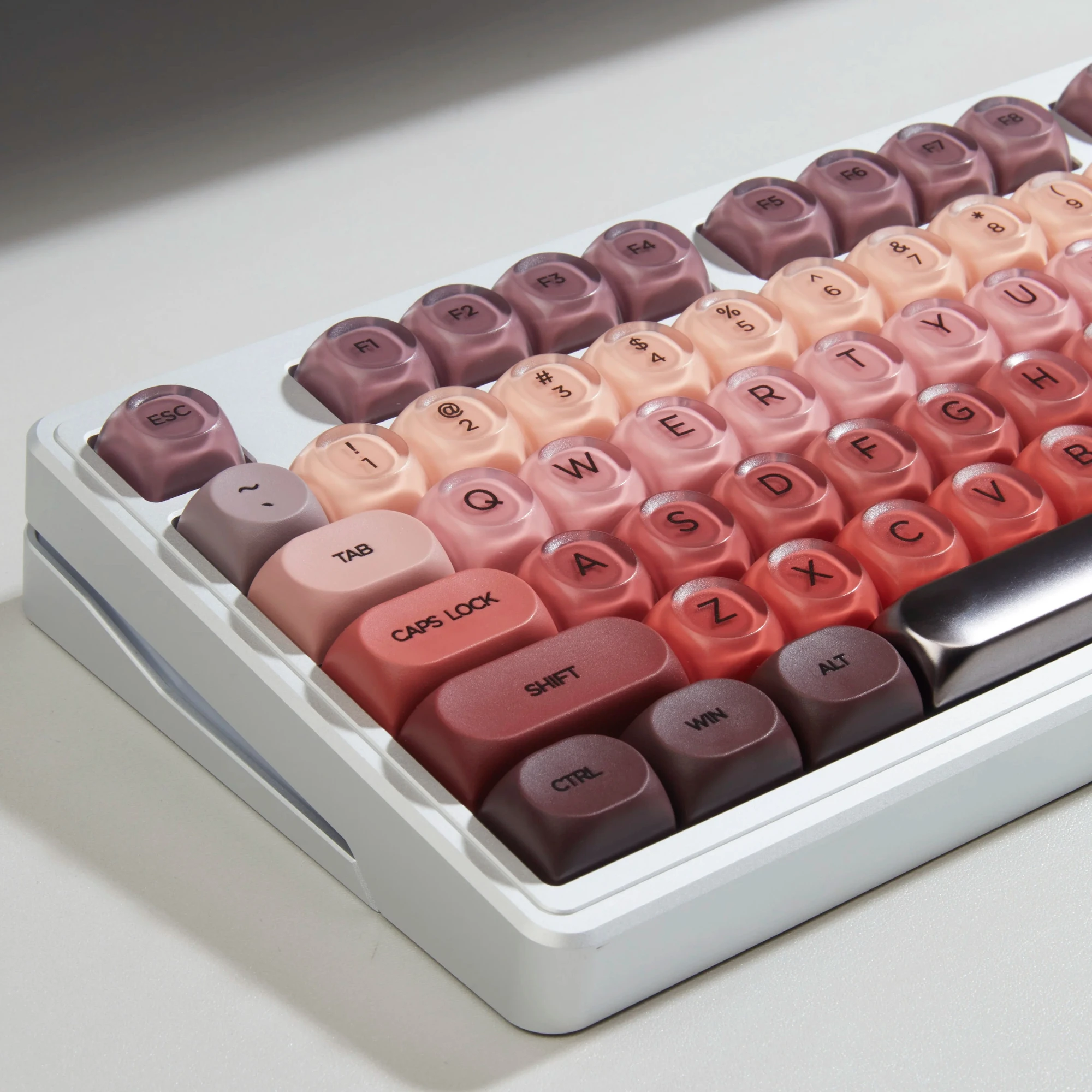 

New Lipstick Keycap Set HOA Profile PBT+PC Round Gradient Red Retro Keycaps for 61/68/75/87/98/108 Gaming Mechanical Keyboard