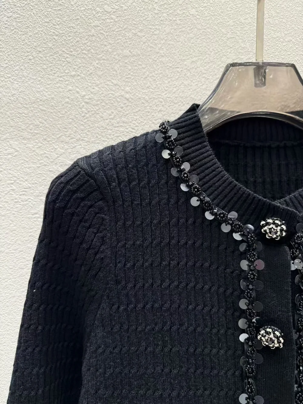 高品質の新作カーディガン 2025 秋冬 ニットウェア レディース スパンコール ビーズ装飾 ロングスリーブ カジュアル ブラック ウール混紡 カーディガン