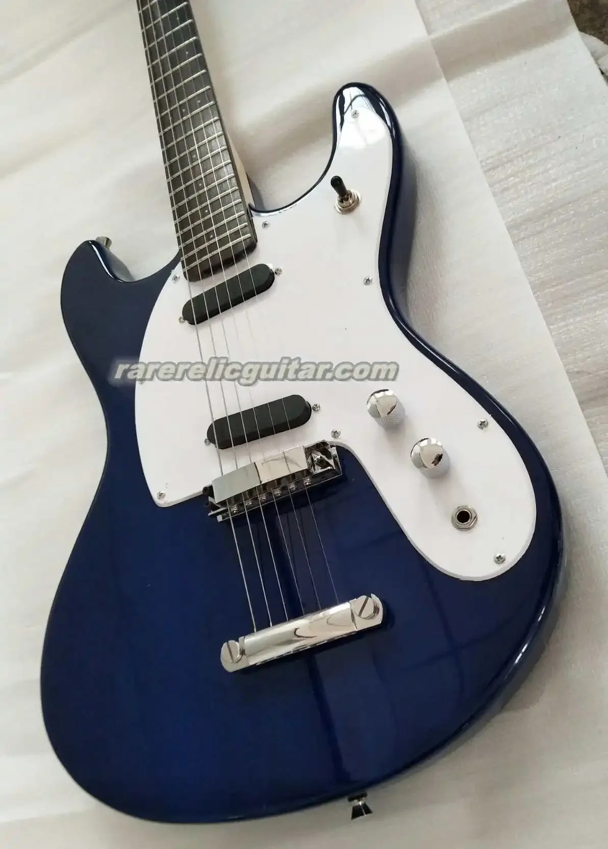 In Stock Mark II Blue Electric Guitar Little Dot Inlay Tune-A-Matic Stop Tailpiece 2 Single Coil Pickups White Pickguar