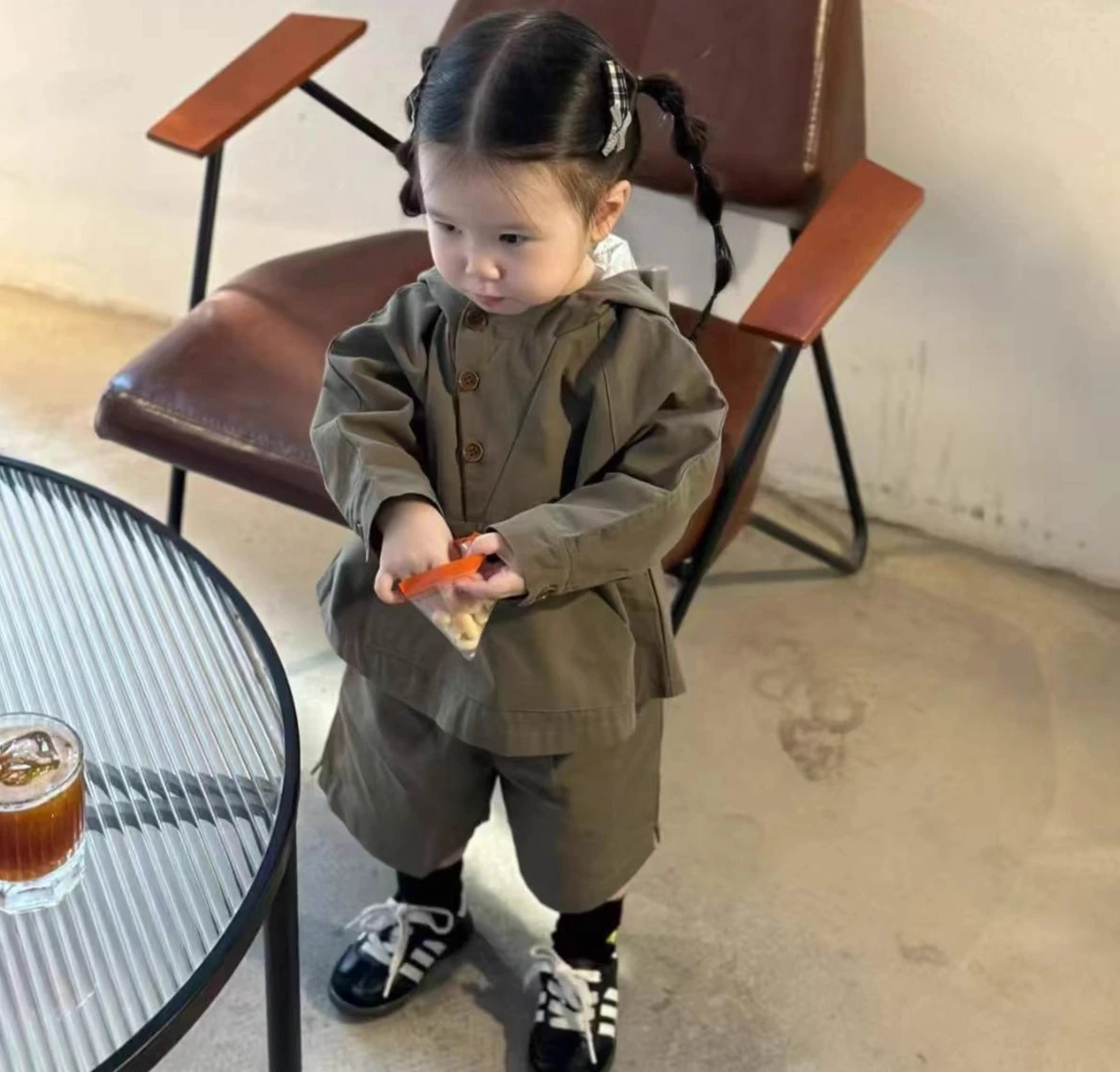 

Korean Children Set Girls Windbreaker Jacket 2025 Autumn New Baby Outdoor Jacket Children Hooded Top Shorts Two Piece Set