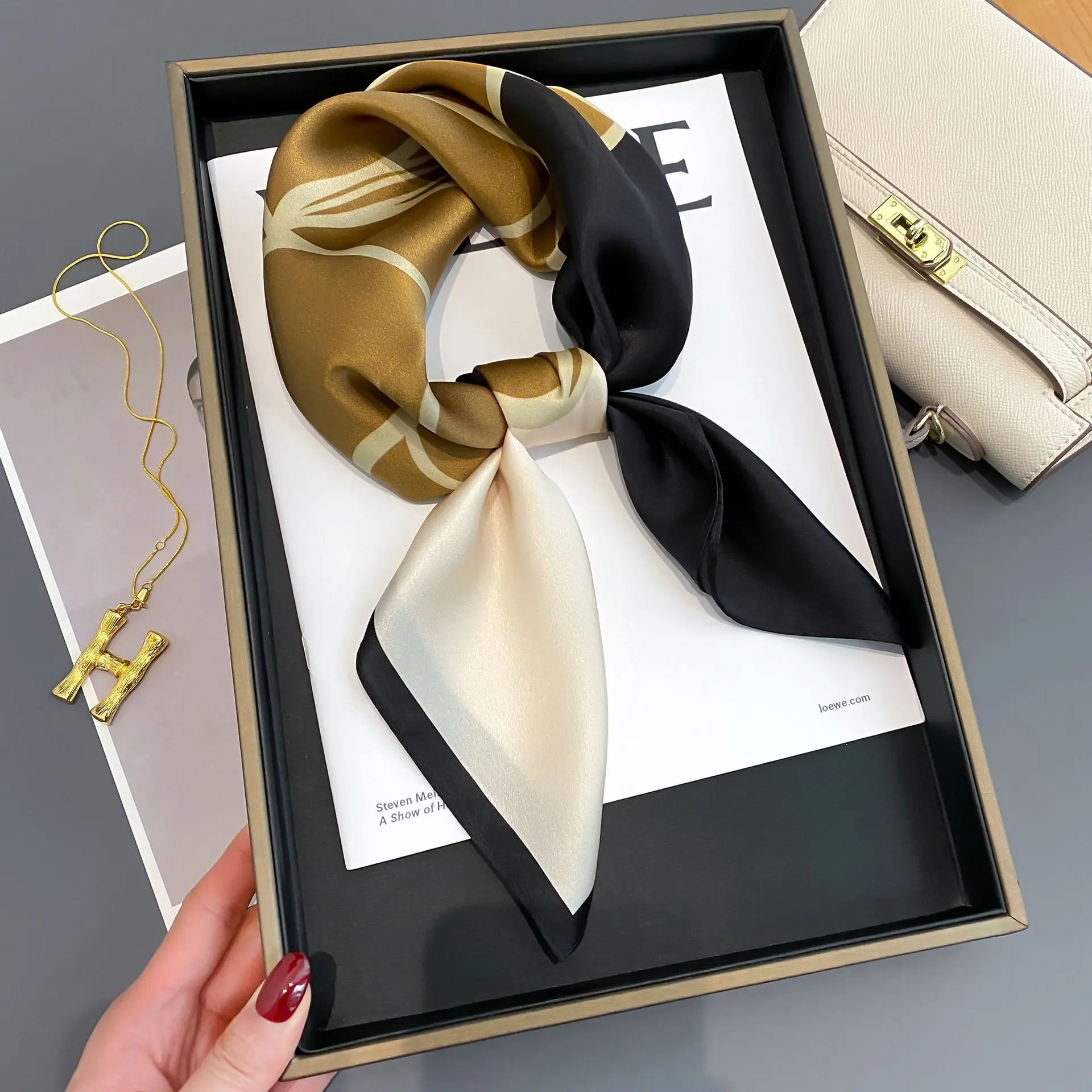 70 سنتيمتر مربع البوهيمي الأزهار طباعة وشاح من الساتان لينة خفيفة الوزن مطاطا الرقبة التفاف عقال للنساء الأوشحة باندانا الفاخرة #1