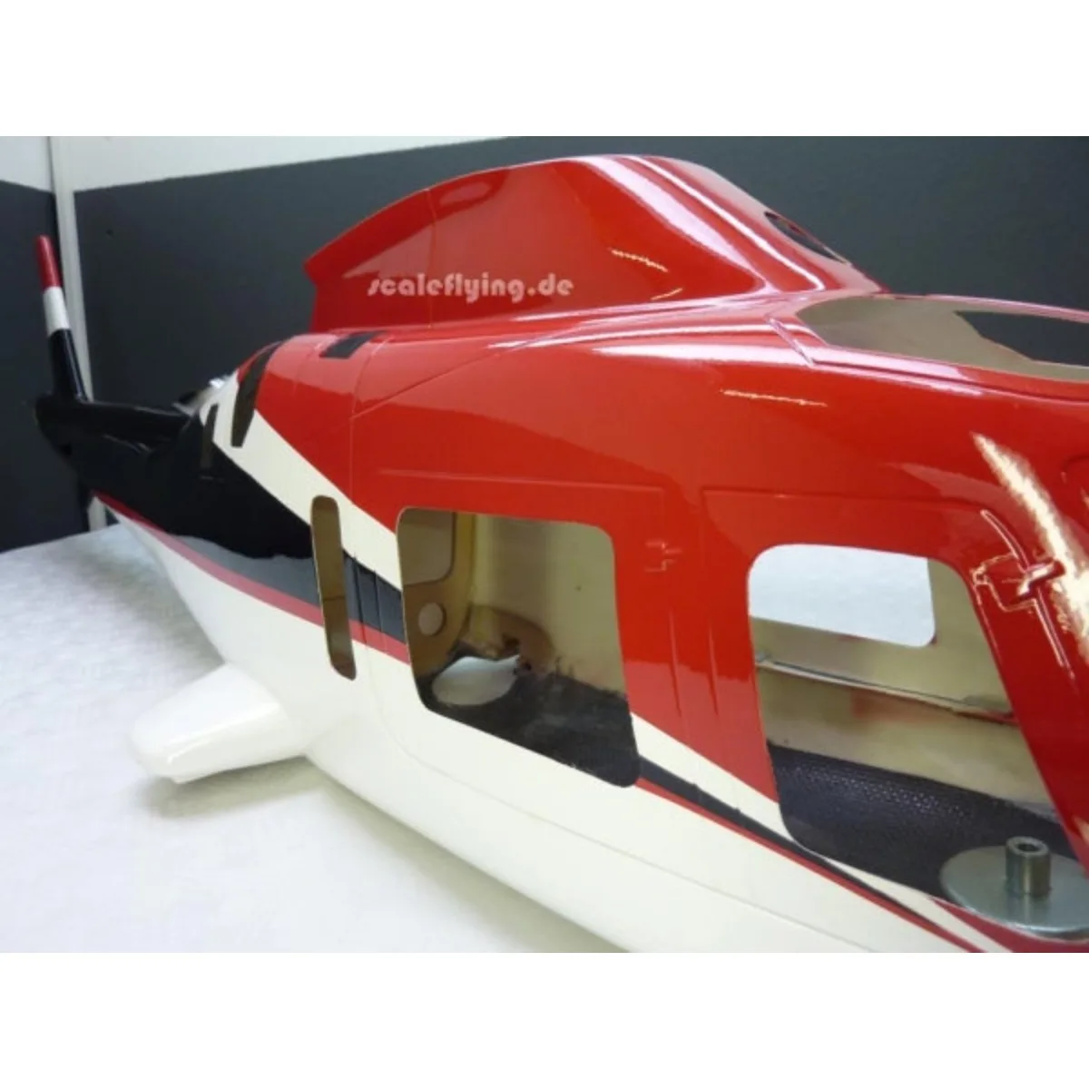 ROBAN 600 Size A-109 ERA Scale Helicopter Fuselage Fiberglass Body Shell for 600 Size Helicopters
