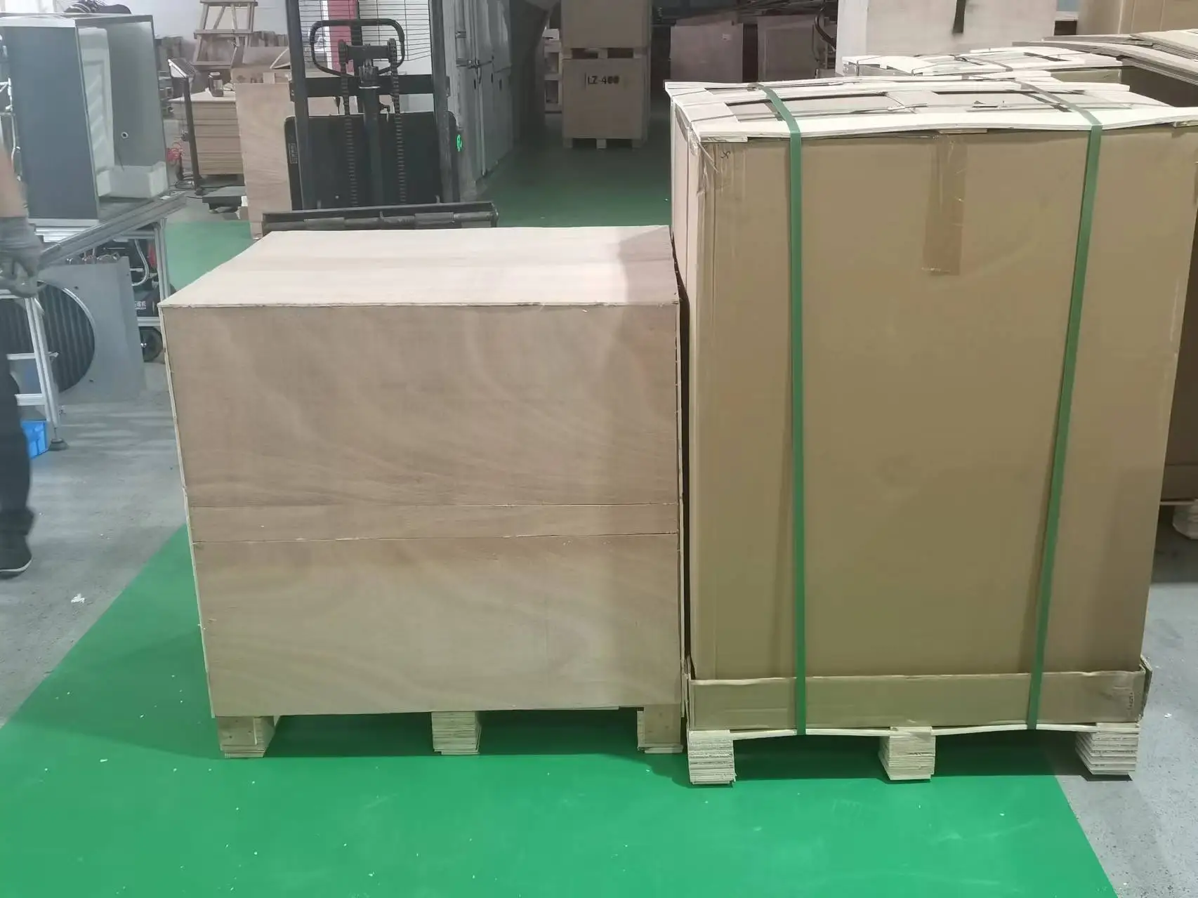 Macchina per il ghiaccio automatica a scaglie Macchina per il ghiaccio Prezzo economico dalla produzione cinese