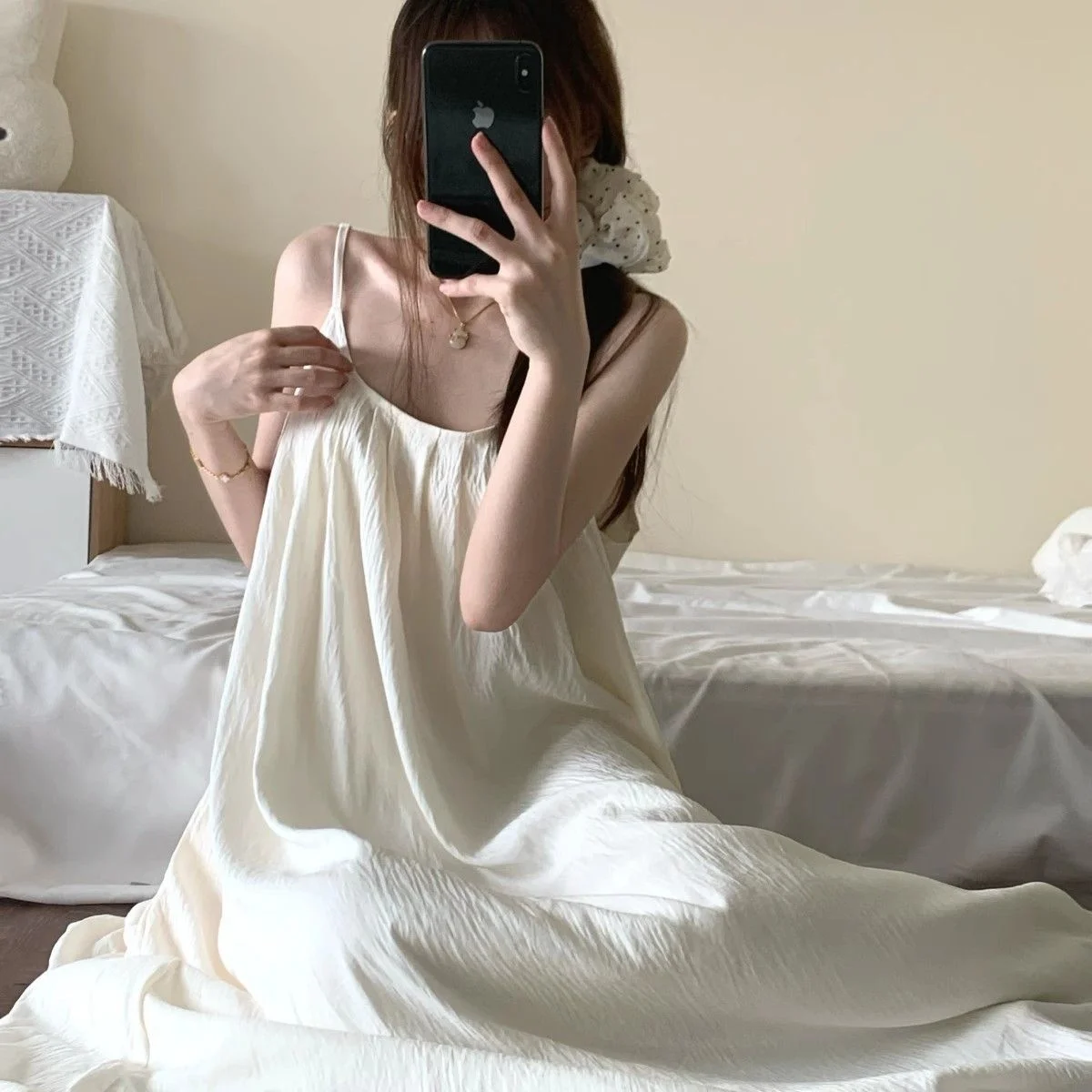 

Французская однотонная камзол с подушкой на груди, женская ночная рубашка, осенне-зимняя кружевная кружевная пижама с v-образным вырезом, большие размеры, домашняя одежда