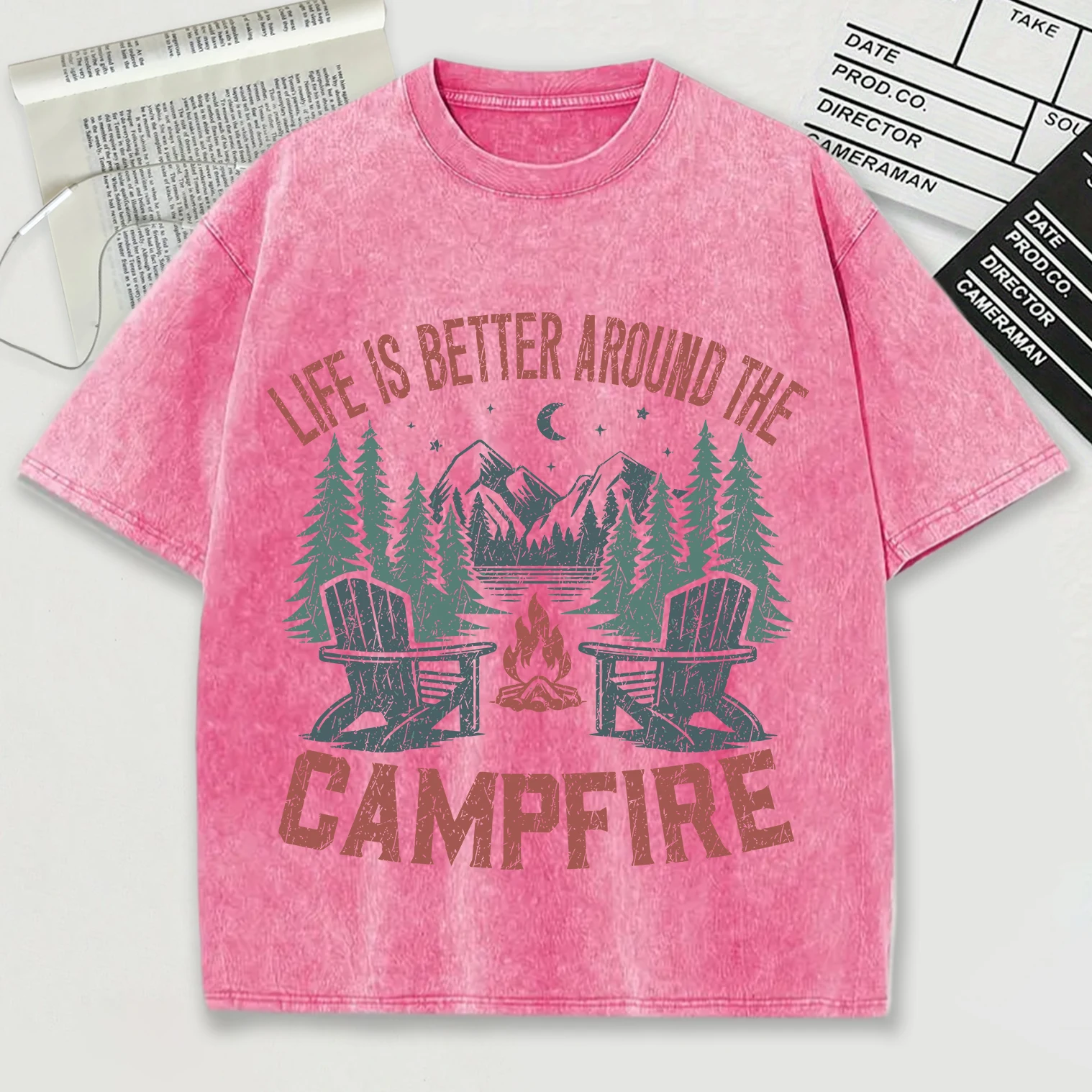 Life Is Better Around Yhe Campfire Print Retro T-Shirt Herren Sommer Atmungsaktive Baumwoll-T-Shirts Weiche trendige gewaschene neue Unisex-Kleidung