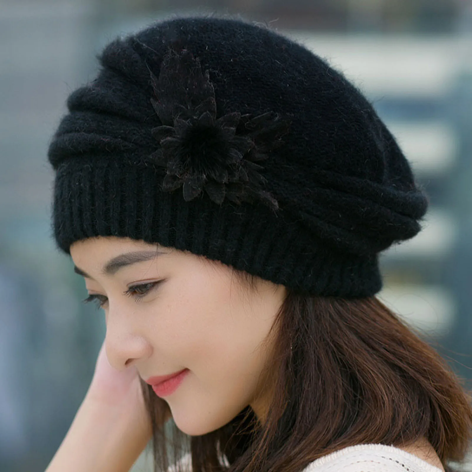 New Women Winter Berets Warm Beanies Fleece Inside Knitted Hats For Woman Korean Fashion Cap Autumn Winter Ladies Trendy Berets