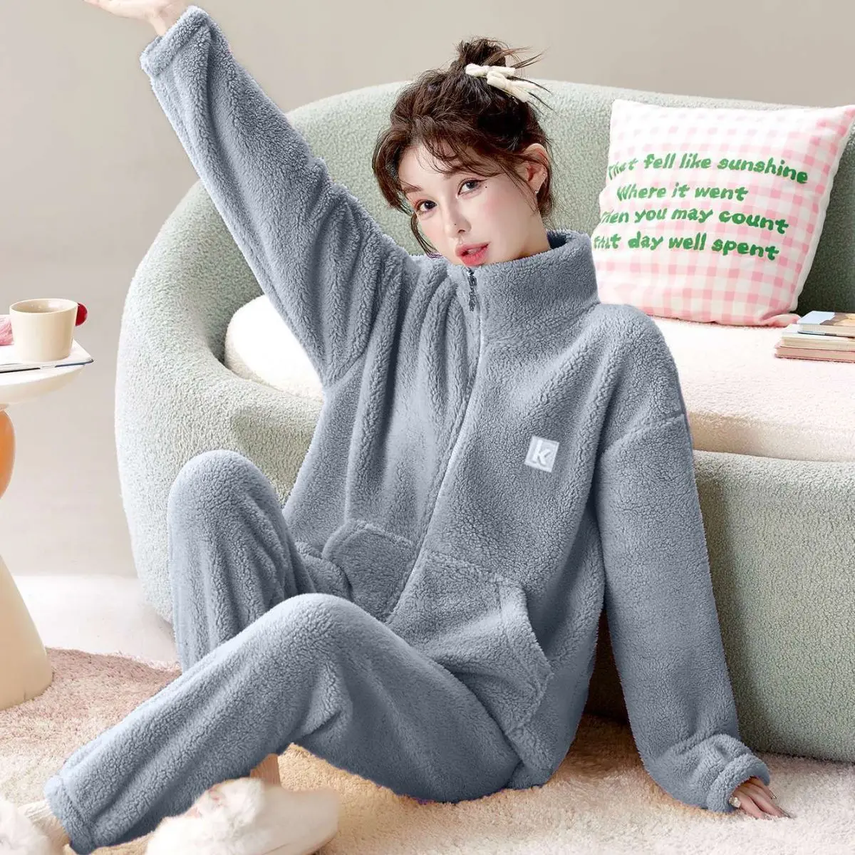 

Winter New Stand up Collar Zipper Thicken Thermal Pyjamas & Loungewear Set for Women Coral Fleece Warm Trousers Loose Fit Sets