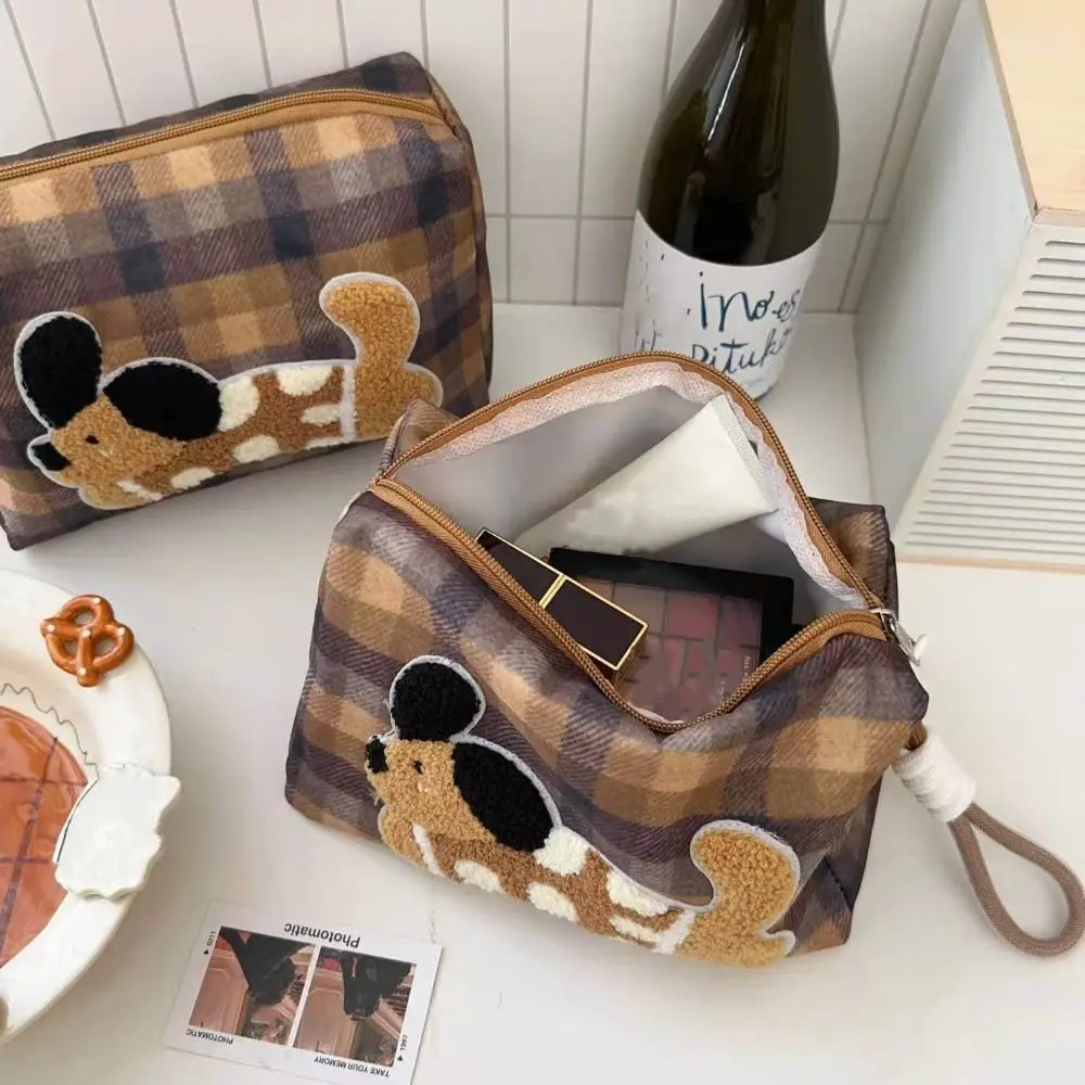 حقيبة مستحضرات التجميل المحمولة ذات سعة كبيرة المطرزة حقائب القرطاسية المحمولة سستة البولكا نقطة الكلب حقيبة مستحضرات التجميل السفر النساء