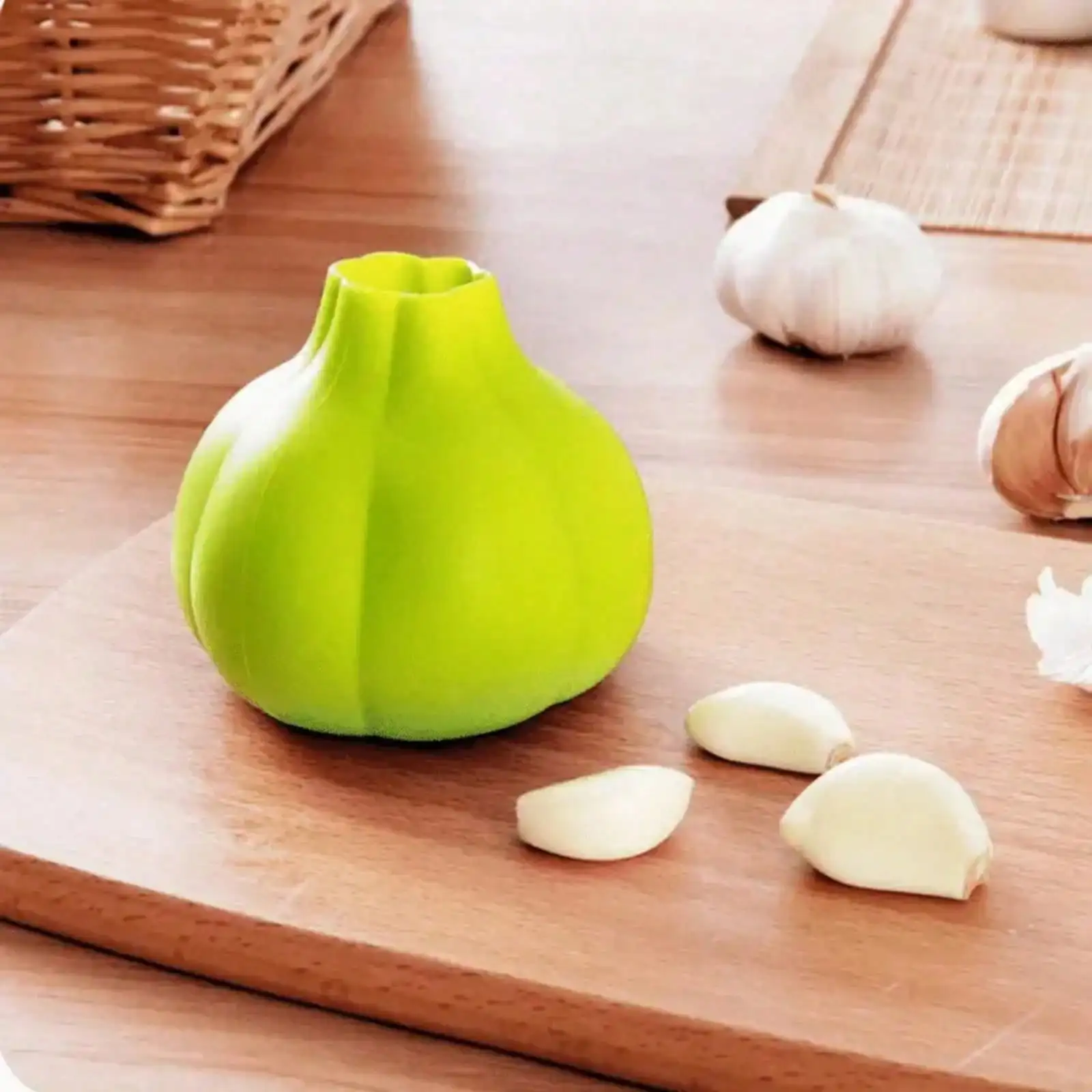1 Silicone Garlic Peeler Sharp Edge Design Easy Clean for Home & Professional Kitchens User-Friendly Kitchen Tool