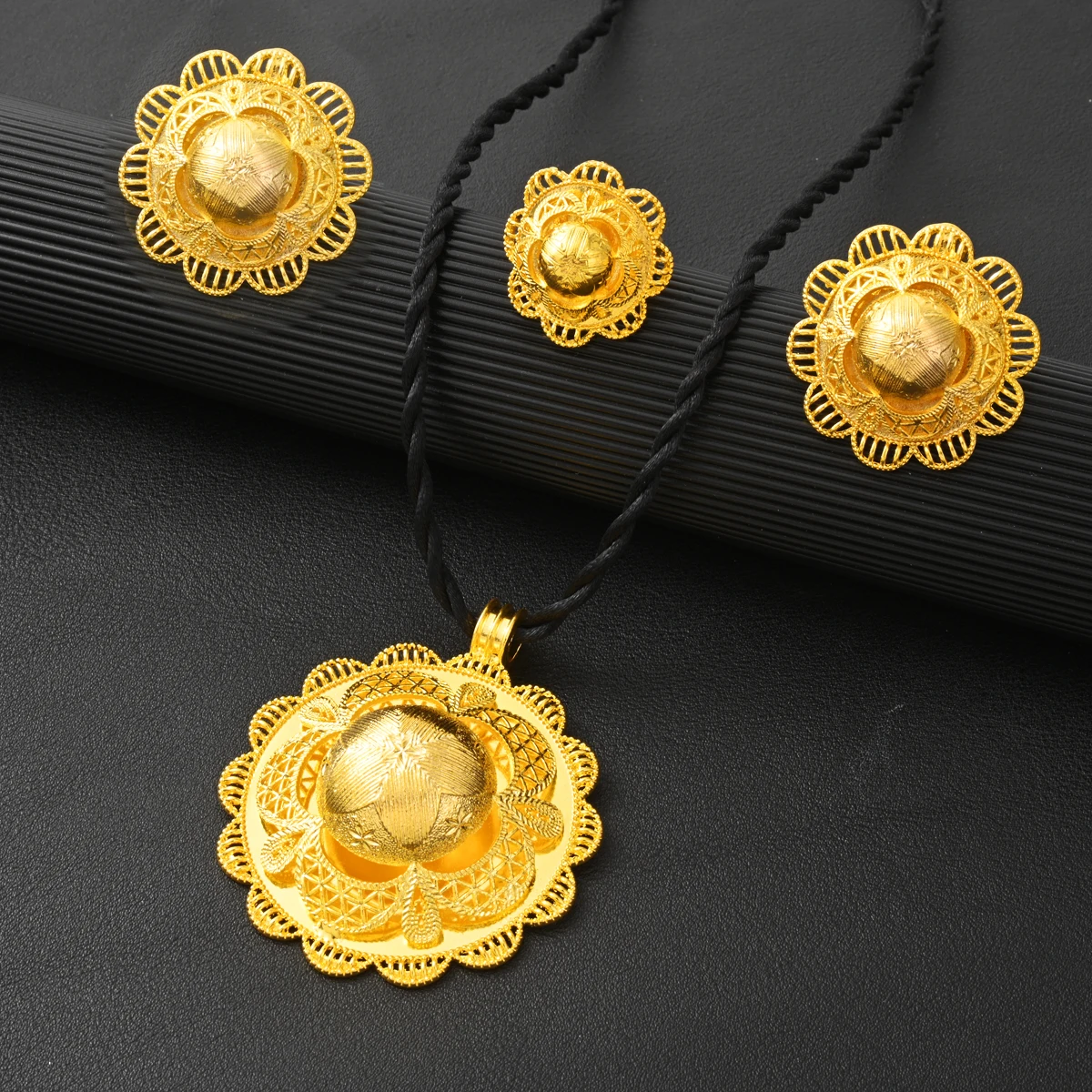 Classic 3PCS Golden Color Ethiopian Jewelry Set Hollow-out Flower Pendants Earrings Ring Set African Eritrean Wedding Gift