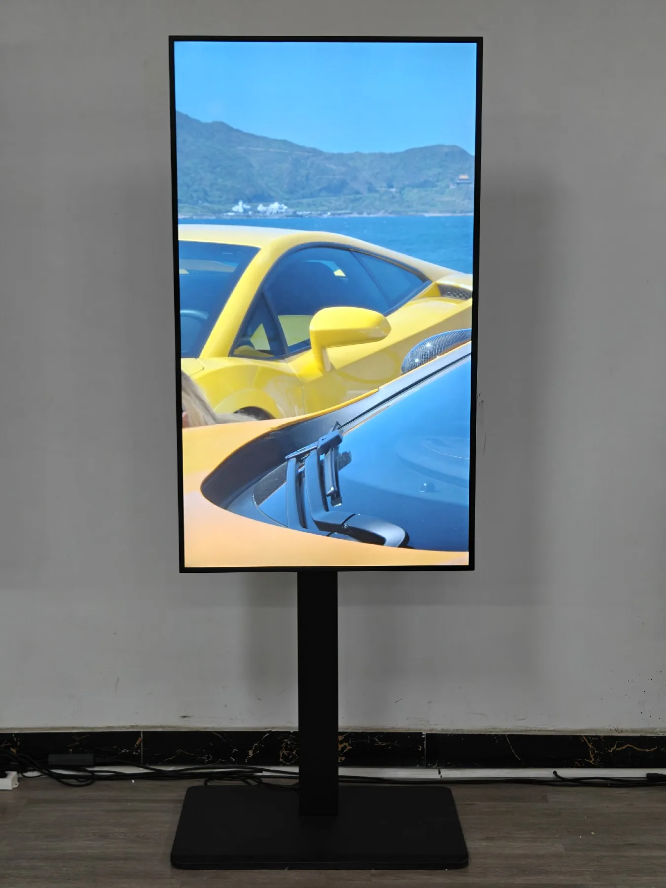 LCD Advertising Display 4k Digital Menu Board 43 55 Inch Frameless Wallpaper TV Flat Screen Frameless Digital Signage