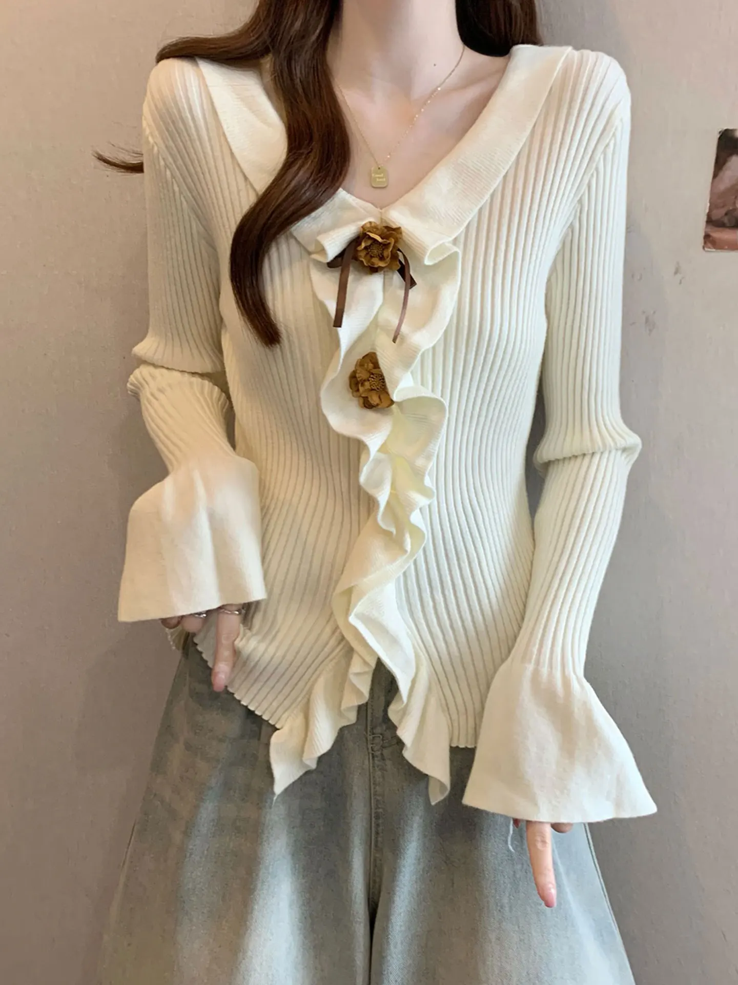 

Slim Fit V-Ne Bell Sve Knitwear Women's Casual Sle Soft Fabric Long Sve Top for Autumn Winter plus Size Base irt