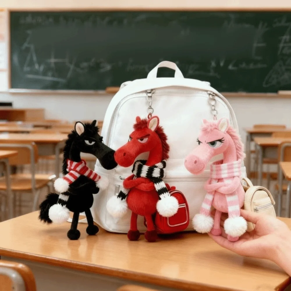 Exquisito llavero de caballo de dibujos animados, artesanía de estilo de fantasía, muñeco de peluche de poni con bufanda, caballo de simulación rosa, juguete para niños