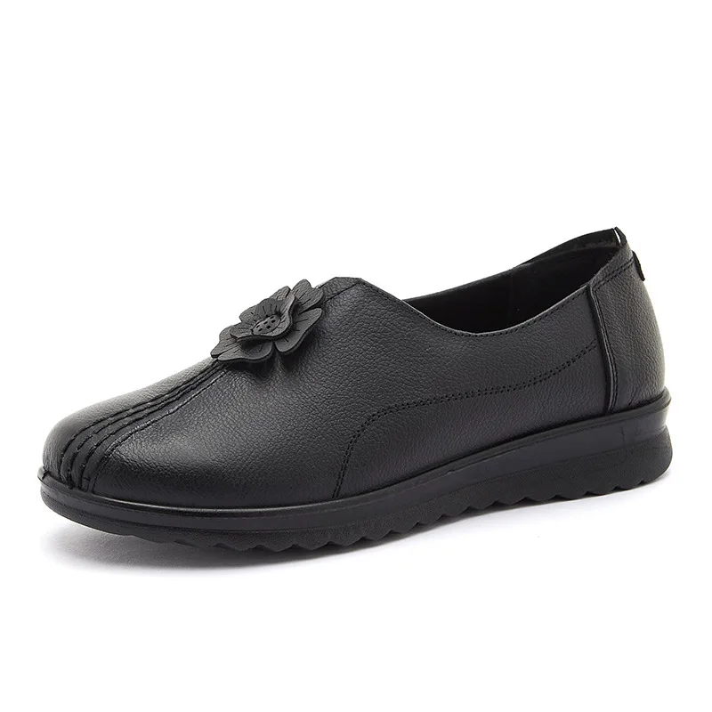 Spring Autumn Women's Loafers Genuine Leather Slip On Flats Shoes Ladies Breathable Casual Walking Shoes Mother Shoes Plus Size
