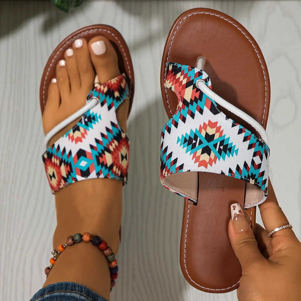 Flip Flops Summer New Women\'s Flat Slippers Outdoor Beach Shoes Bohemian Printed Designer Slippers Slides Women Zapatos De Mujer