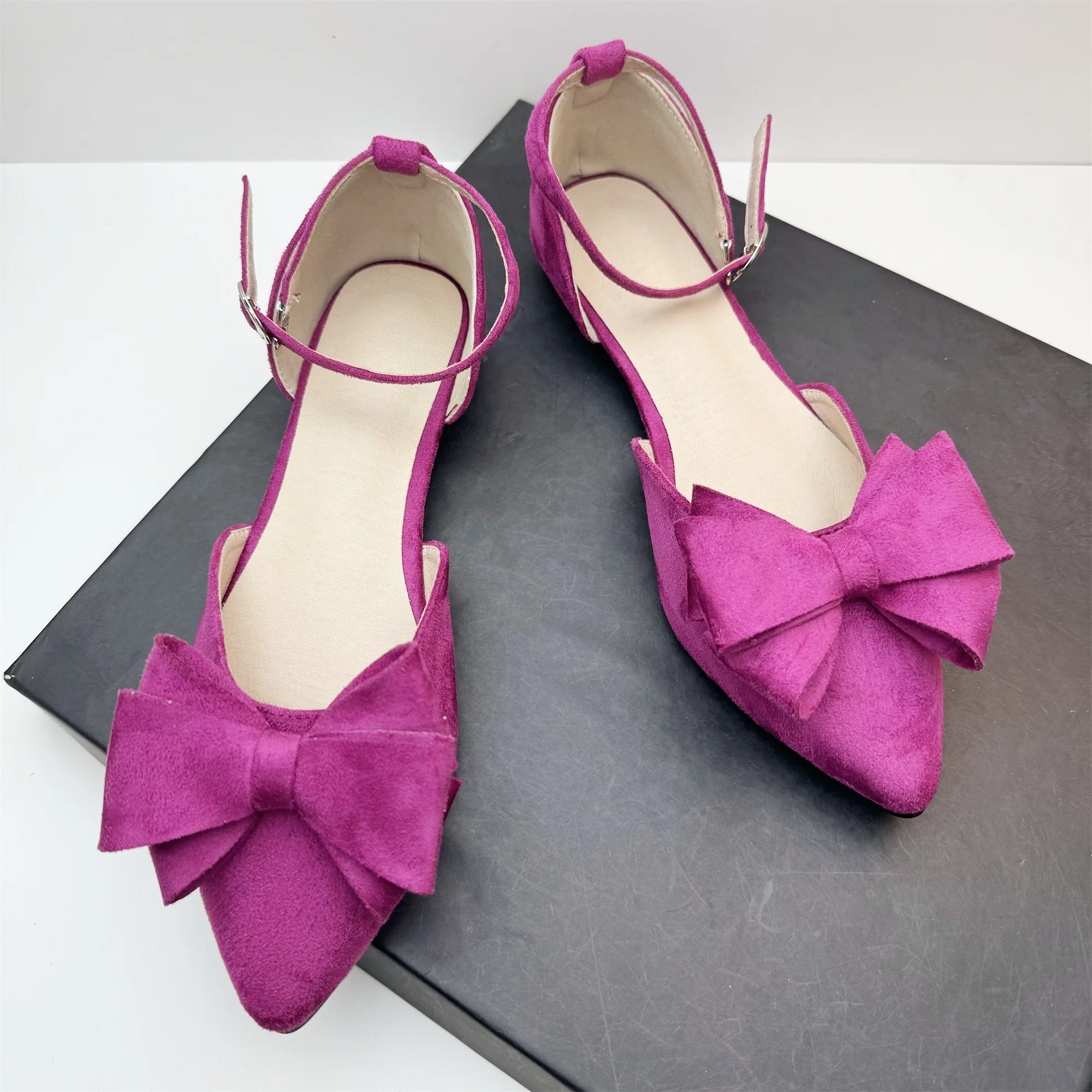 2024 Spring New Women Shoes with Bow Flat Heel Pointy Toe Solid Color Side Empty Female Sandals Soft Sole