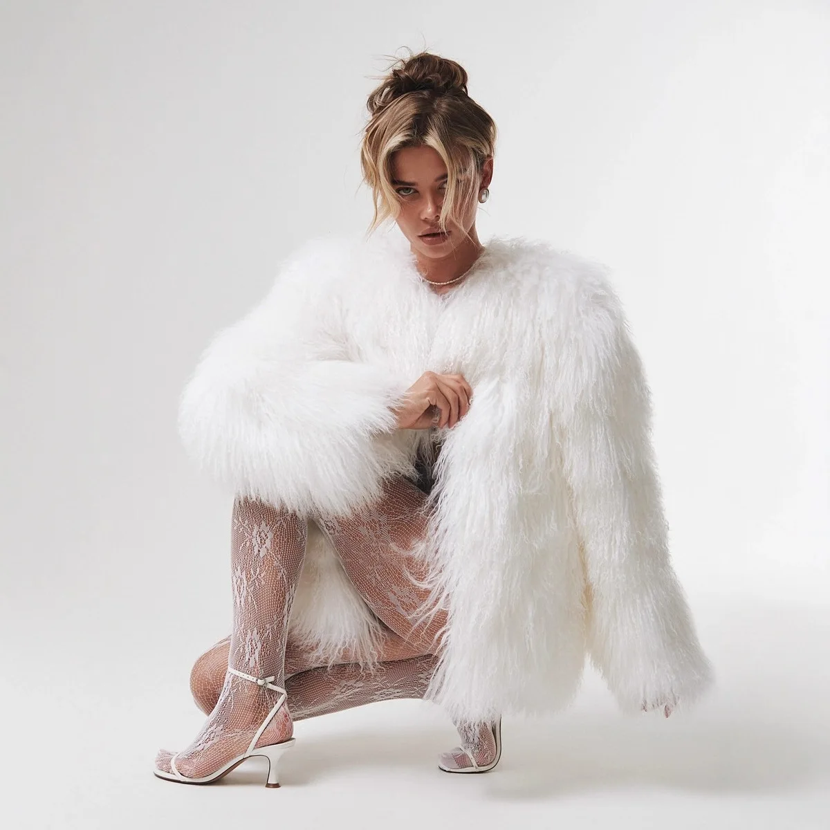 مهدب 2025 الشتاء النساء فو الفراء سترة جولة الرقبة الشعر الطويل المتضخم الإناث فرو المنك أبلى Instagram-نمط سيدة معطف الفرو