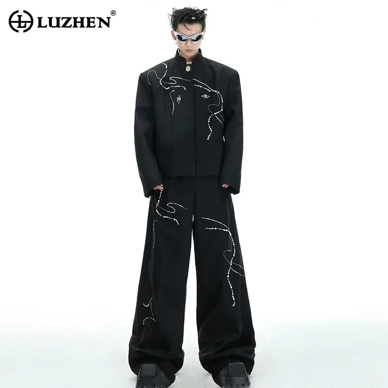 LUZHEN Pantalones Casuales Holgados de Corte Recto para Hombre, Diseño Nuevo de Primavera 2026, con Cadena, Almohadilla y Perlas, para Abrigo o Blazer, Moda Masculina JY8987
