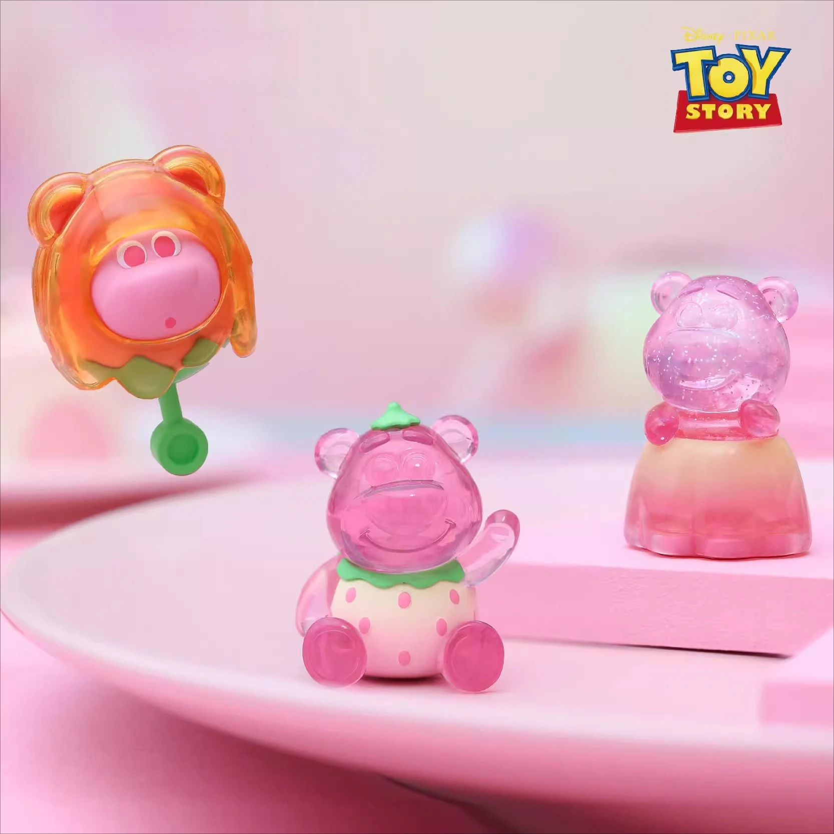 Disney pixar morango urso caixa cega, figuras colecionáveis temáticas doces, brinquedo história surpresa série aleatória conjunto de modelo colecionável