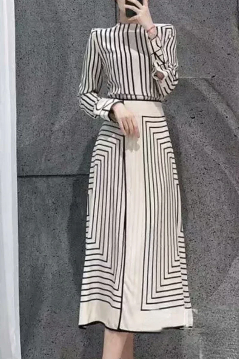 Summer New Casual Fashion Light Luxury Design Black White Striped Women Skirt Comfortable  High End Hepburn Style Long Skirt