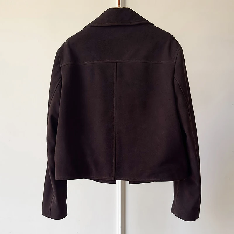 เสื้อโค้ทหนังแท้ผู้หญิงสไตล์เรโทร หนังแพะกลับ หนังแกะ ทรงสลิม สั้น ลำลอง กระดุมแถวเดียว มีกระเป๋า