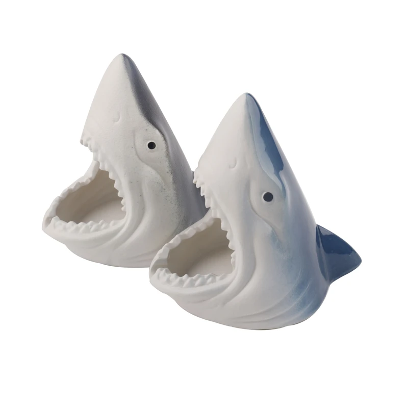 Creative Shark Head Shape Ashtray Desk Crafts Portable Ash Tray Cigarette Holder Tobacco Smoking Utensil Storage Box Key Tank