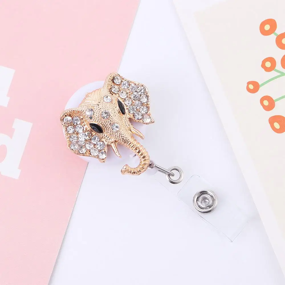 الراين اسم بطاقة كريستال الصدر بطاقة الفيل ممرضة شارة كليب مستشفى شارة حامل مقاطع بطاقة الهوية بكرة شارة قابلة للسحب